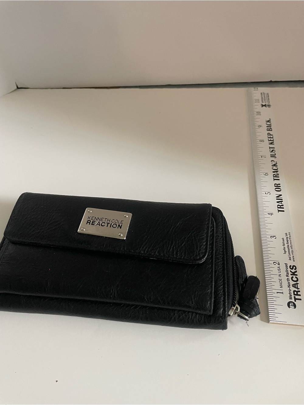 Kenneth Cole Reaction Black Leather Zip & Snap Card Holder